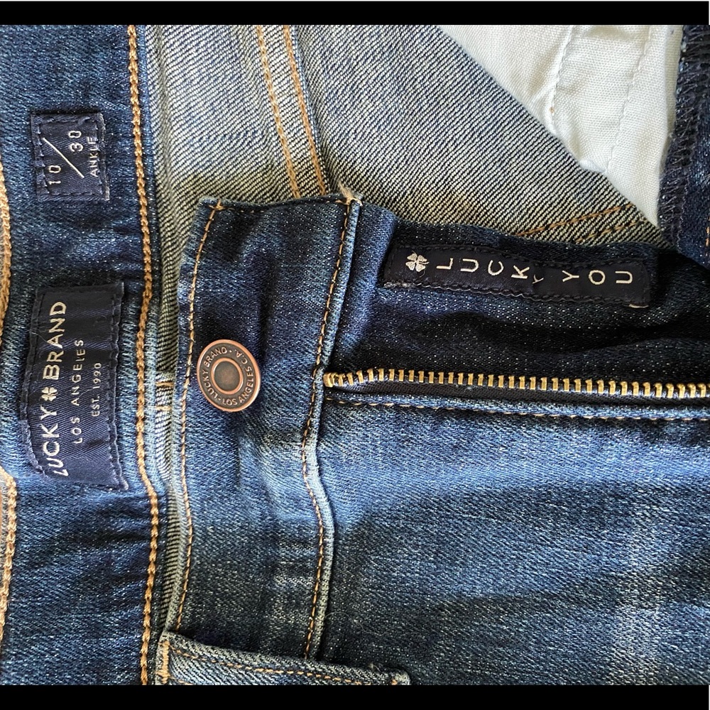 Mid Rise Lucky Brand Jeans - Picture 5 of 10